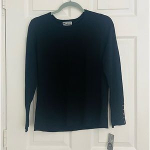 NWT JM Collection black top